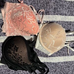 Bra bundle sz 34b. NWOT. No stains or flaws